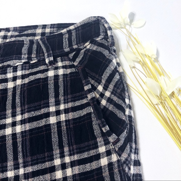 🦋Free People • Crinkle Plaid Pegged Pants - Picture 9 of 12